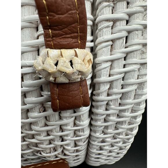 9” NAVY Lined WHITE‎ Round Rattan Bag for Women Beach Crossbody Shoulder Bag NWT - Picture 8 of 16